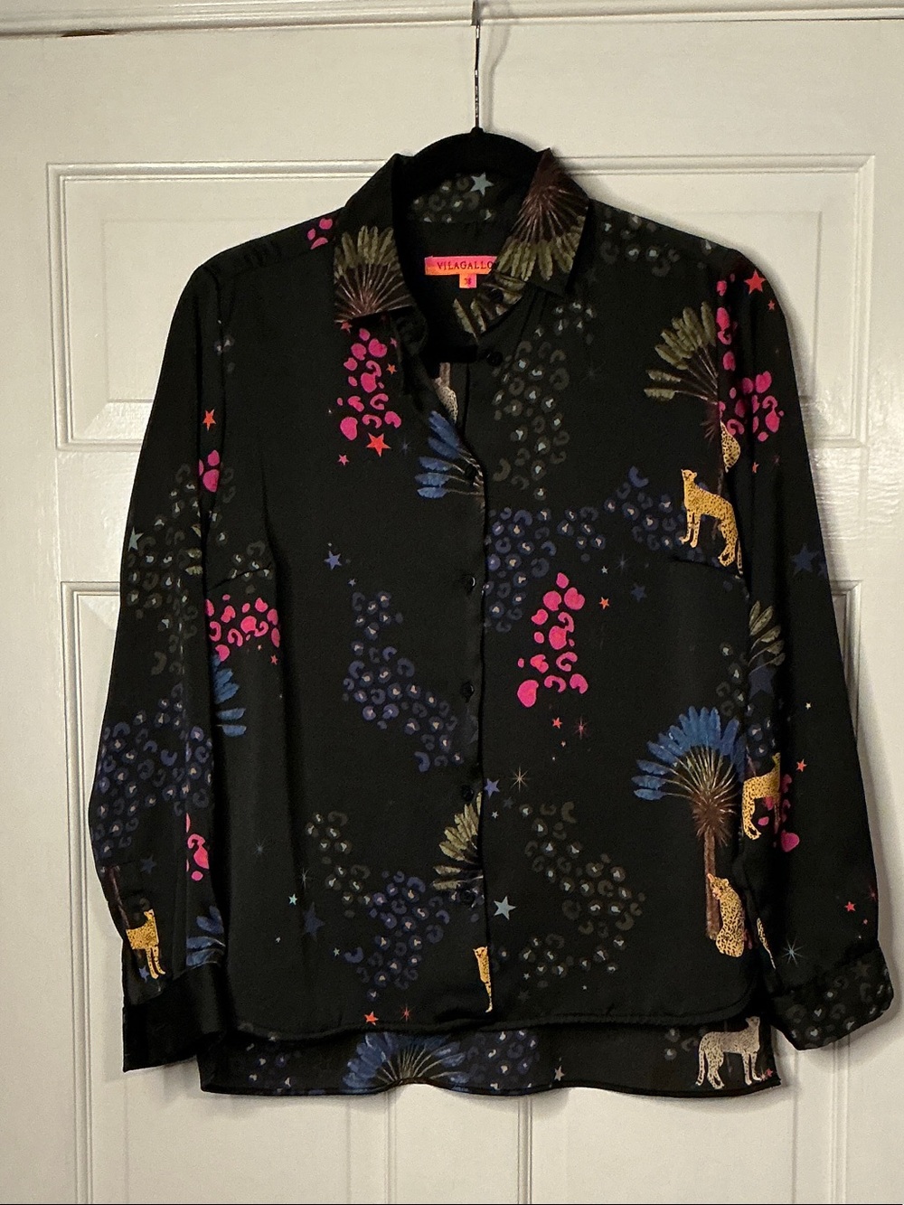 Vilagallo Women's Black Safari Print Button-Up Shirt